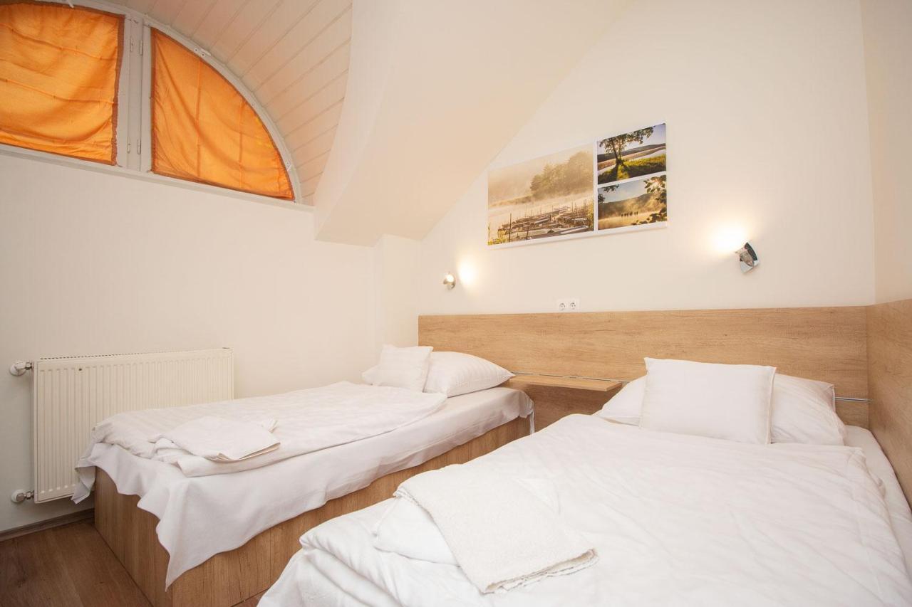 Laterum Motel Orfű Exteriör bild